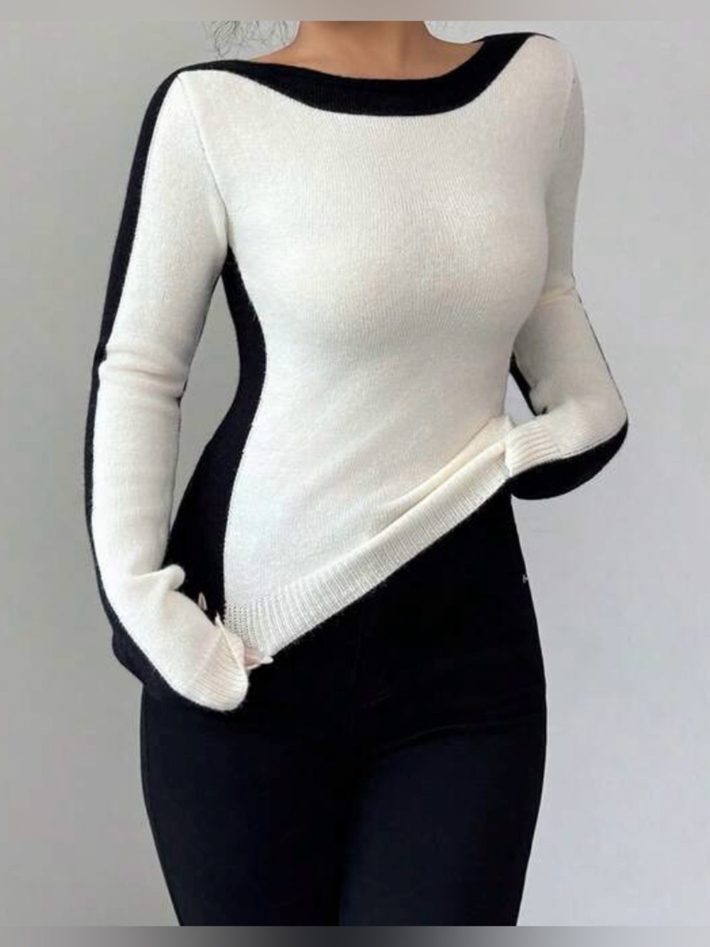 Black& Cream Women’s Sweater